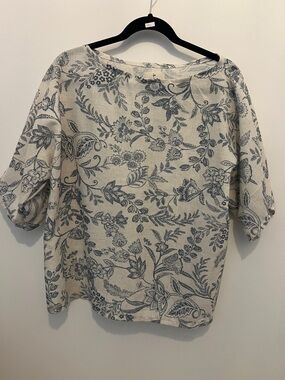 🌻-five-stitched by tina shirt